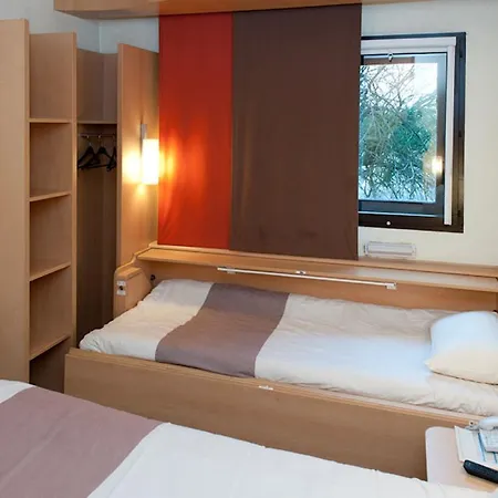 Egg Hotel Gonesse Hotel