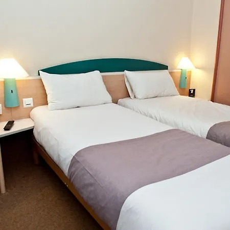 Egg Hotel Gonesse Gonesse