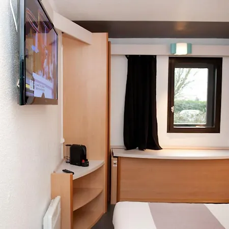 Hotel Egg Hotel Gonesse 3*